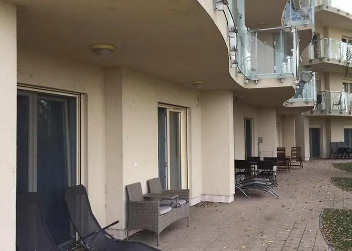 Azur Apartman Апартаменты Веленце