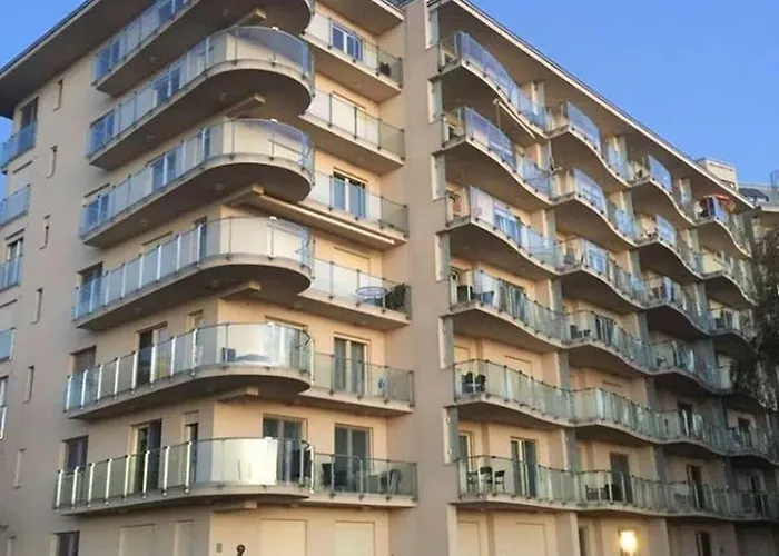 Azur Apartman * Веленце